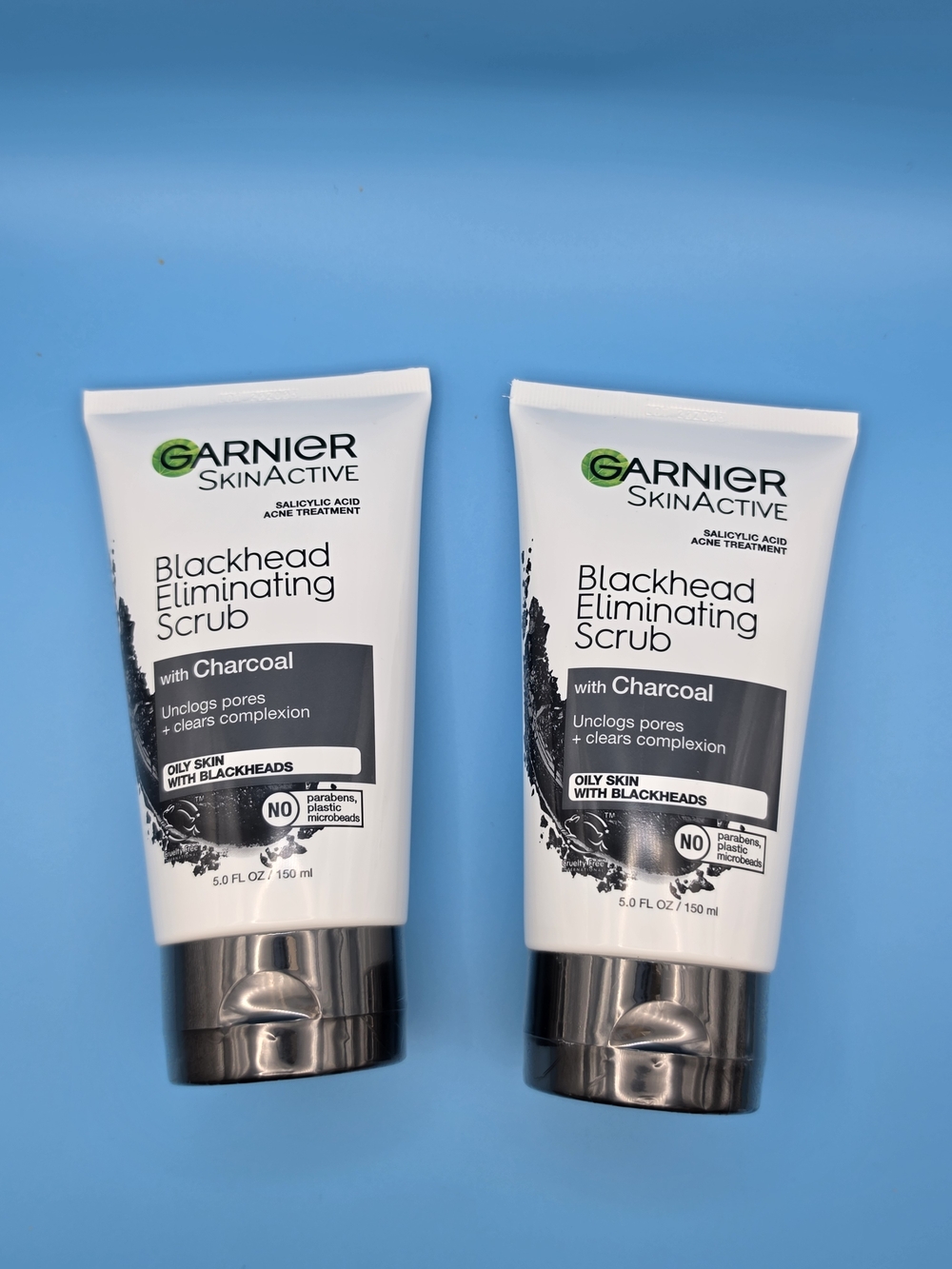 Garnier SkinActive Blackhead Eliminating Scrub with Charcoal - White/Black